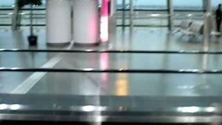 How to Clean a Moving Sidewalk