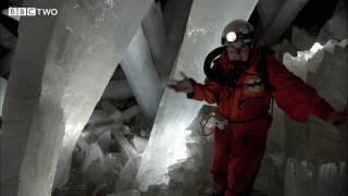 Extraordinary crystal cave in Mexico