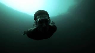 Underwater base jumping