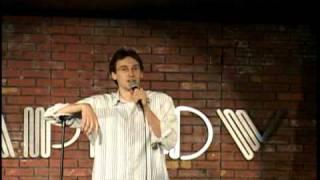 Comedian owns heckler with awesome comeback
