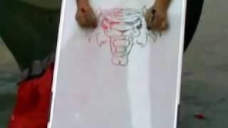 Drawing with both hands